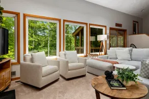 Foxwood at Stoney Creek Wintergreen & Wine Trail - Image 4