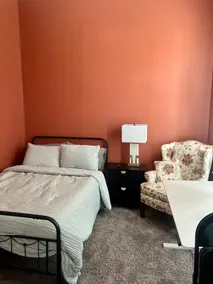 Centrally Located Home Downtown - Image 4