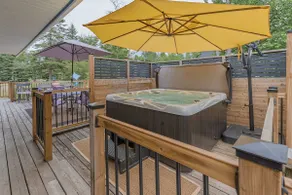 Lake Access Cabin with Sauna, Hot Tub & BBQ - Image 3