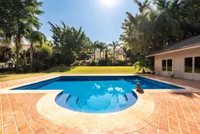 Villa with Pool in Vila Real Luxury Condominium - Image 3