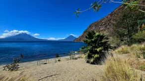 2bd/3ba Amazing Lakefront Home w/Private Beach - Image 2