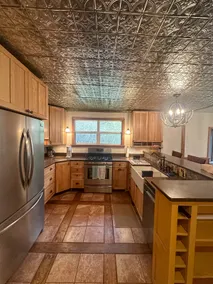 Mountain Escape on 1000 Acres Secluded Retreat - Image 3