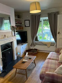 Little Cottage in Woodstock - Image 3