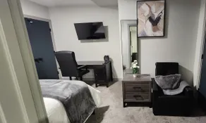 Cozy & Stylish 2BR Apartment -BW - Image 3