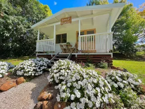 Buttercup Bungalow - Image 2