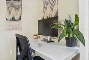 No Airbnb Fees! | Workspace | Near Stadium - Image 3
