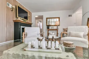 Urban Oasis | Luxury Stay near MSU - Image 2