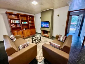Spacious Private House with Quincho and Large Patio - Image 4