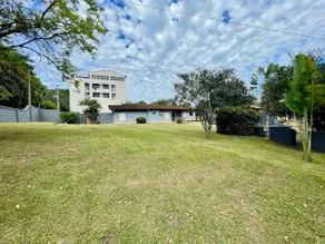 Spacious Private House with Quincho and Large Patio - Image 2