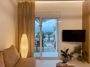 Luma – Beachfront Apartment - Image 2