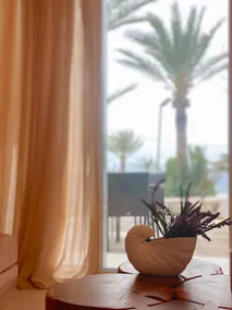 Luma – Beachfront Apartment - Image 3