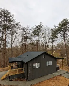 Newly Remodeled 1.5 miles from Clay Lick boat ramp - Image 2