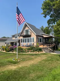 Lake House On The Point - Image 3