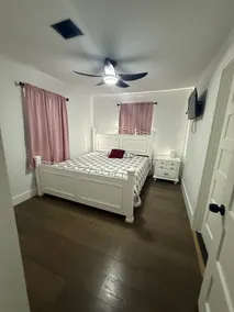 Cozy house in the outskirts of Houston - Image 4