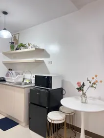 1BR unit in South Residence Las Pinas with Wifi & Netflix - Image 5