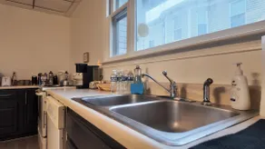 Newly Refreshed 3bd Spacious Unit Minutes from 290 - Image 4