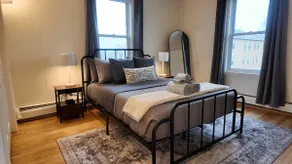 Newly Refreshed 3bd Spacious Unit Minutes from 290 - Image 2