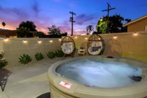 Editor's Choice*LA #1*4BR*Spa*Arcade*Ping Pong - Image 2