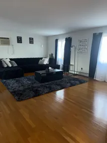 Spacious & Cozy 3 bedroom - Image 3