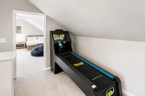 3BR getaway – 2 game rooms, fire pit, deck, & more - Image 4