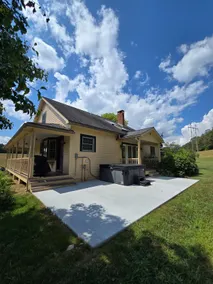 The Squirrels Nest, 4BRD, Hot Tub,Pickleball Court - Image 4