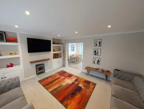 3 Bed-Sleeps 5-Garden-Parking-Pets - Image 2
