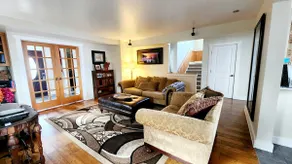 The Fireside Lakehouse - Image 5