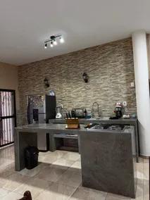 Comfortable Modern Apartment. - Image 5