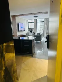 Fountain Hotel Private Apartment Suite - Image 4