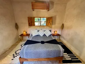 Private Colonial House 2 Courtyards •Hammock & A/C - Image 3