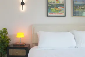 Valencia | Modern Luxury 1BD 1BA w/Amenities - Image 3