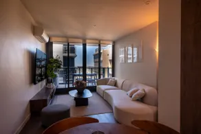Japanese inspired apt near concerts & nightlife - Image 4