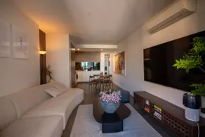 Japanese inspired apt near concerts & nightlife - Image 3