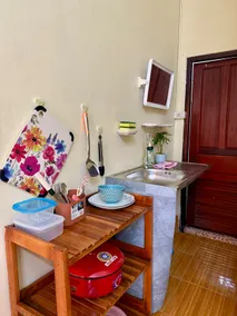 Cool and Comfortable Stay by the Nightmarket! - Image 3