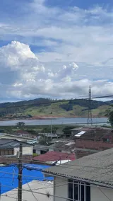 Hermosa Cabaña Frente al Lago Calima - Image 4