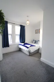 4 bed 2 bath House in medway - Image 3