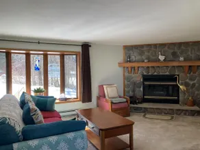 Youyo Beach Lakefront Home in Cheboygan, Michigan - Image 5
