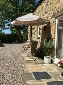 Romantic Derbyshire Cottage, Roll Top Bath - Image 5