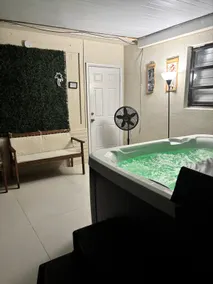Welcome Home! Hot Tub, Near Hard Rock & Parking - Image 5