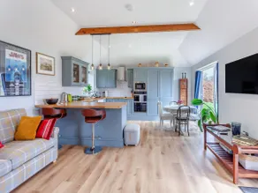 The Lodge at Edenbridge - Image 2