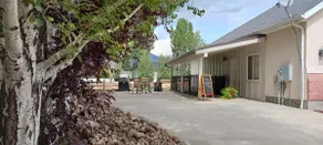 Moose Tracks Inn - Image 5