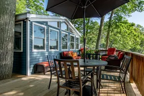 Lakeside Retreat - Image 3