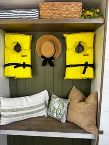 Lakeside Retreat - Image 5
