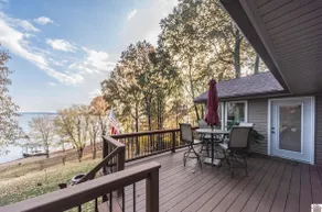Lake Barkley Paradise: Views & Solitude - 5 Beds - Image 4