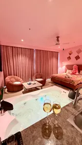 Green Studio - Private Jacuzzi - Private Balcony - Image 3
