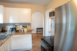 2 bed, 1 bath home - Image 5