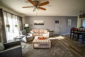 New, Relaxing, 3 mins to Missouri Valley College! - Image 3