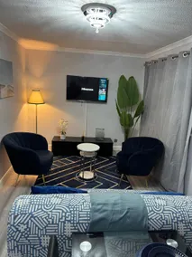 Enjoy Entire Cosy 2 bedroom flat - Image 3