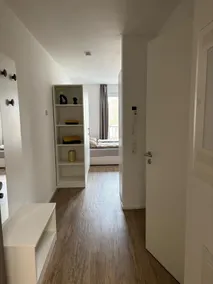 Queen Apartment - Image 5