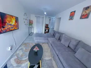 Executive One Bedroom House - Image 2